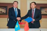 Казахстан збільшить перевезення по Урумчійській залізниці