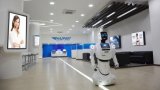 Робот «Казпочты» Куаныш удивил гостей Qazaqstan Technology Forum
