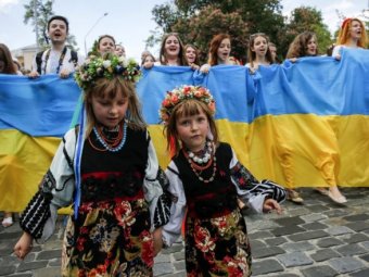 Більша частина населення України виступає за вступ до ЄС – опитування