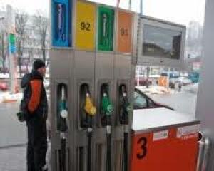 Мінінфраструктури спростувало заяву про підвищення акцизу на бензин і ДП