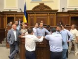 Депутати пояснили, чому блокують трибуну