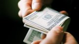 Сотруднику НАБУ предлагали взятку 800 тысяч долларов
