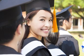 Количество образовательных грантов увеличат на 20 тысяч