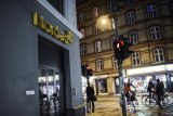 Найбільший банк Швеції заборонив співробітникам торгувати криптовалютами