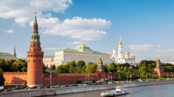 Россия угрожает выслать 150 американских дипломатов