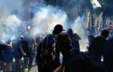 Під час сутичок під Верховною Радою поліція застосувала газ
