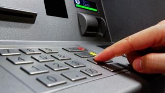 Українці здійснили карткових операцій на 1,6 трлн грн