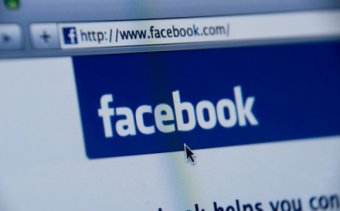 Цукерберг может продать акции Facebook на $13 млрд