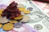 Гривня на міжбанку зміцнюється