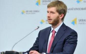 Глава НКРЕ Вовк задекларував 360 тисяч доларів і 60 тисяч євро готівки