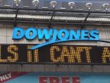 Dow Jones впав до найменшого за всю історію показника