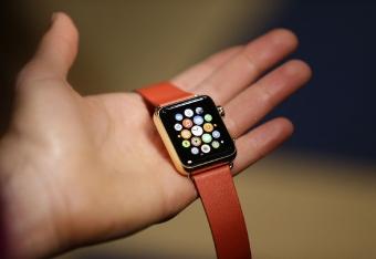 British Ministers Banned to Wear Apple Watch due to &ldquo;Russian Hackers&rdquo;