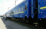 Укрзалізниця показала нові пасажирські вагони: з кавомашиною і на 70% з українських деталей