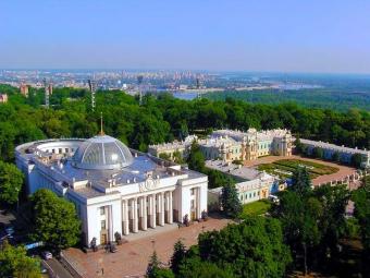У Раді пропонують підвищити гарантійну суму по депозитам до 500 тис.грн.