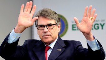 Визит министра энергетики США Перри в Украину отменен