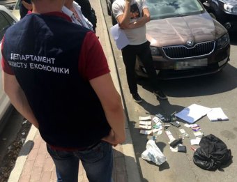 У Києві податківця затримали на хабарі у 260 тисяч