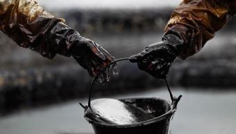Brent торгується нижче 50 доларів за барель