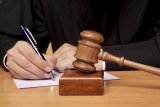 Кабмін пропонує відправляти боржників до суду раніше, ніж нараховувати субсидію