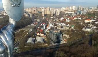 Порошенко продає свою землю в Царському селі