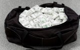В Киеве грабители забрали сумку со $100 тысячами