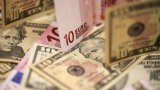 Гривня обесценивается на открытии межбанка
