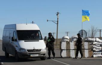 Уряд тимчасово закрив пропускні пункти на кордоні із Кримом