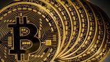 Биткоин упал в цене до 13 тысяч долларов