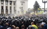 Силовики розігнали акцію автомобілістів під Радою