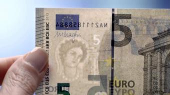 За в'їзд у Шенген будуть брати п'ять євро - ЗМІ
