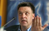 На депутатов &laquo;Свободы&raquo; упал потолок во время заседания
