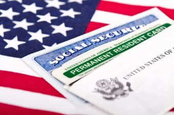 Трамп хочет изменить правила выдачи Green Card