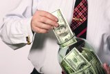 НБУ: українці віддають перевагу валютним депозитам