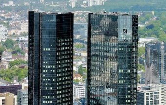 Deutsche Bank выведет из Британии &euro;300 млрд