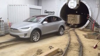 Tesla Model X протестувала &laquo;швидкісний туннель&raquo;