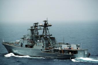 Корабль ВМФ России спас экипаж украинского судна в Средиземном море