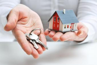 Эксперты советуют казахстанцам продавать свои квартиры сейчас