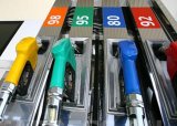 Поставки бензина из России в Казахстан ограничат с 25 августа