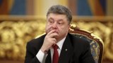 Порошенко уже больше года думает, подписывать ли свой же закон о 100% гарантии вкладов в госбанках