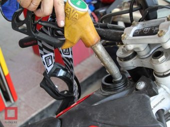 Бензин подорожал на казахстанских АЗС