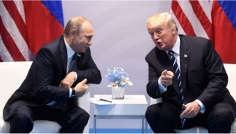 Окружение Трампа считает опрометчивым его решение встретиться с Путиным - СМИ