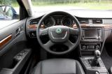 Ми відходимо від сировинного типу економіки - Гройсман про складання Skoda на Закарпатті