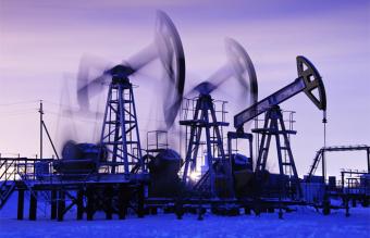 Добыча нефти ОПЕК выросла до максимума с 2008 года