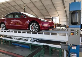 Маск обвинил одного из сотрудников Tesla в "саботаже"