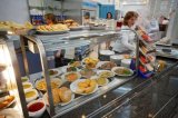 Депутати заборонять журналістам їсти в їдальні Ради і носити короткі спідниці