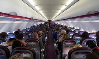 Wizz Air отменила плату за ручную кладь