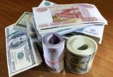 Гривня на міжбанку торгується близько 28,20 за долар