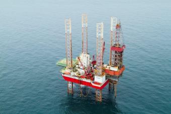 Цены на нефть 18 декабря немного подросли