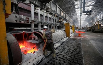 Акции компании Дерипаски подешевели до исторического минимума