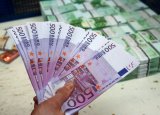 ЕИБ выделит "Укрзализныце" и "Укравтодору" 50 миллионов евро