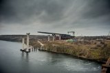 Недостроенные мосты Запорожья пополнят бюджет на 172 миллиона
